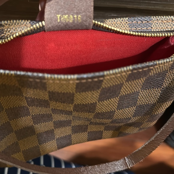 Louis Vuitton Damier Ebene Trousse - Picture 5 of 7